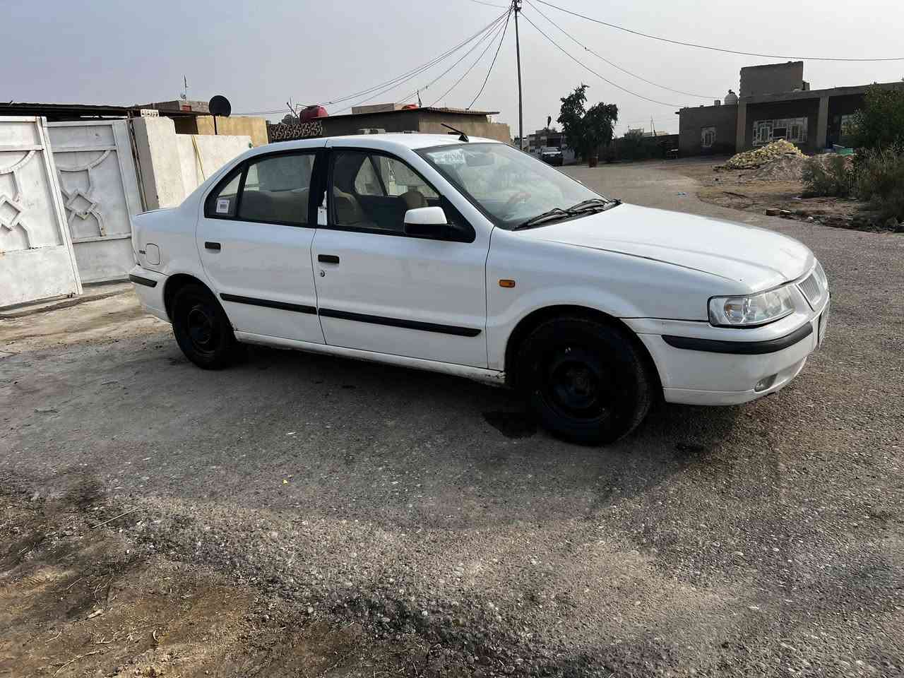 سلام عليكم مكلف بالنشر سمند للبيع موديل 2012 كفاله عامه سياره جهازه محرك كير كفاله تبريد ويه سويج سياره جاهزه من كل النواحي حداده مشط باتري عليه ادامه كامله سنويه بعده مانافذه ثاني يوم تحويل  سعر 43 شراي ينتصل ***********مكان السياره ميسان المجر الكبير
