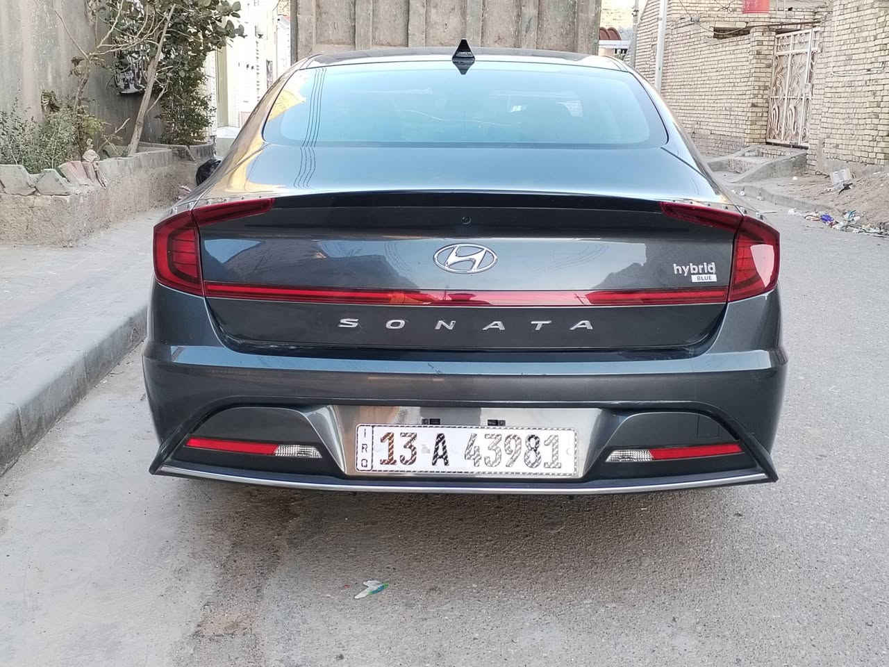 السلام عليكم سوناتا هايبرد موديل 2023 وارد امريكي  ماشيه ١٦ الف رقم الهاتف ***********
