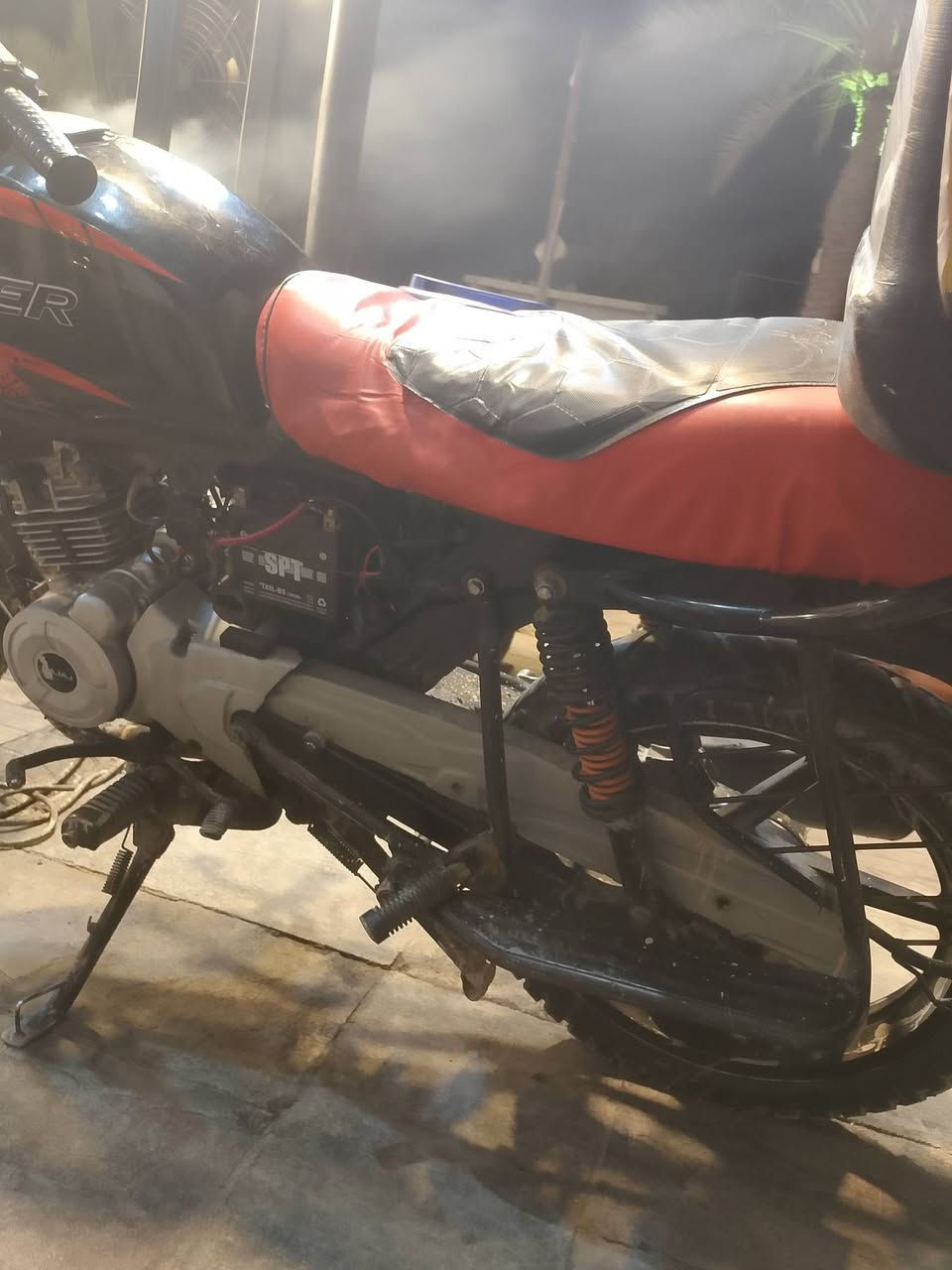 سلام عليكم دراجه بوكسر اوراق ماكو ضايعه مكفوله من سرقة شراي يطب خاص المو شراي لا يطب مكاني بغداد الشعله ***********
