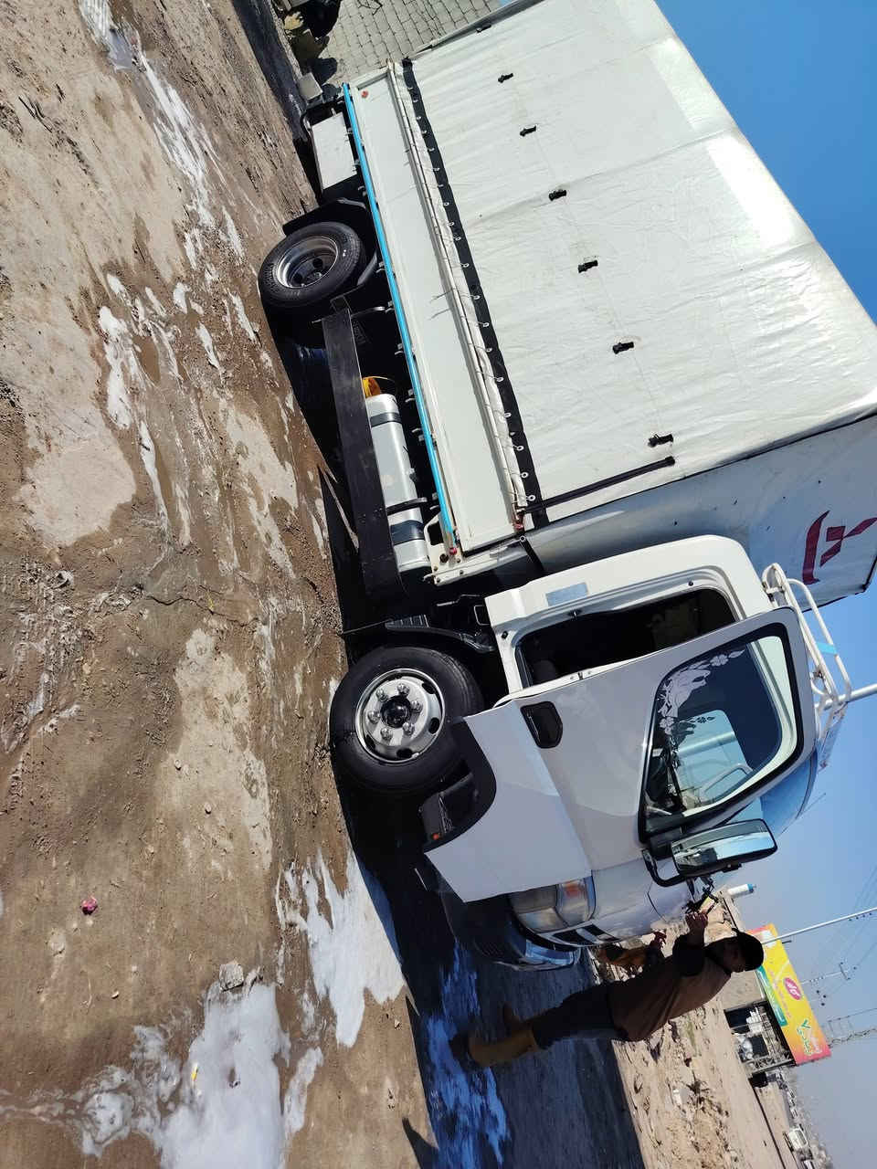 السلام عليكم كنتر للبيع موديل 20 سياره جهازه وحلوه كامله من كلشي حداده جلال مكفوله كفاله عامه تخم تاير مكانه بابل سعر ٢٤٥ وبيه مجال لشراي
للاتصال ***********
