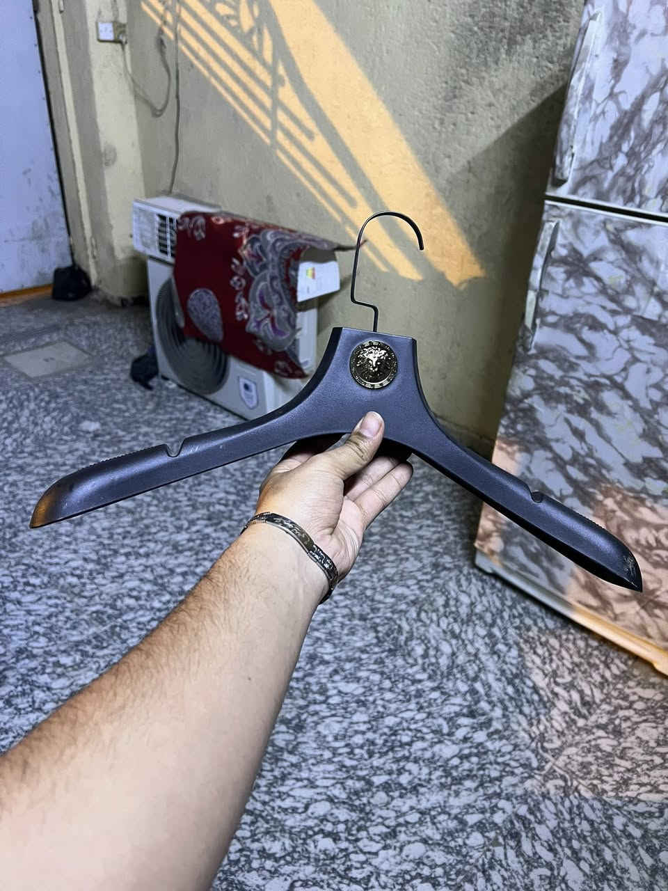 تعاليك وقراصات القطعه 500دينار فقط
***********
