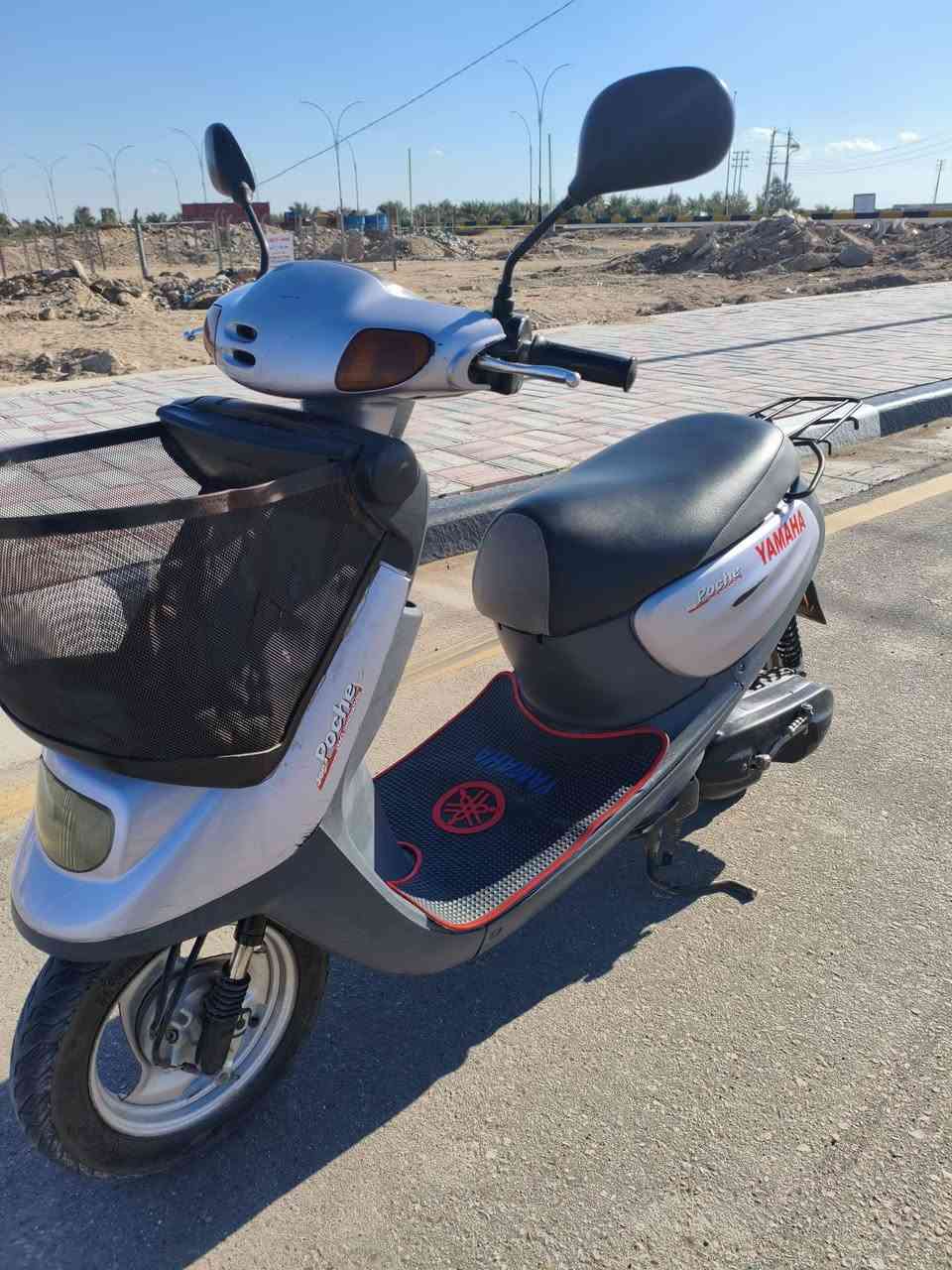 سلام عليكم
دراجه منغولي ام السله للبيع الدراجه نضيفه شلعه قويه مكينه ناعمه دراجه كامل اي نقص مابيها كلوب عالي ناصي قفل ستيرن قفل جنطه الدراجه كلها على وضع الحاويه نضيفه كلش و حلوه بانزين ابد ما تصرف الكابريتر الاصلي مال الحاويه  كلشي شغال بيها هورن اشاير  دراجه كامله و حلوه و رزنه تايرات جدد قبل سبوع بدلتهن التاير الوره تايلند و الكدام باكستاني كلشي بيها شغال سلف هندر  قويه  الدراجه مكاني كربلاء حي الوفاء . رقم الهاتف /***********
