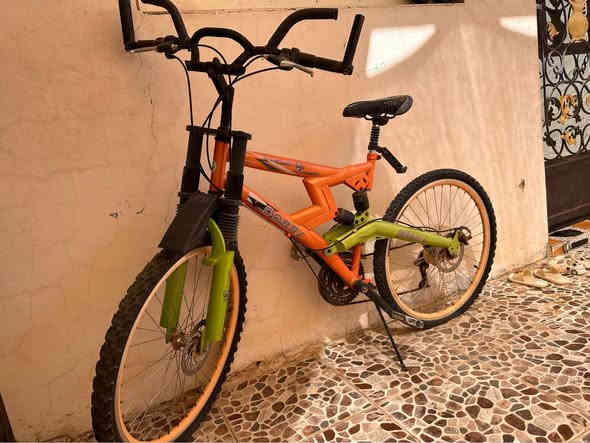 بايسكل رياضي 4 دبلات مريح بالحركة والمشي كلشي بي وكاله بلاد 7 مكاين نظافة 90‎%‎  مكاني تكريت  100 وبي مجال قليل للاستفسار هذا رقمي ‭0787 266 1407‬
