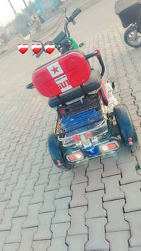 شحن • ثلاث تايرات • بطاريات جدد