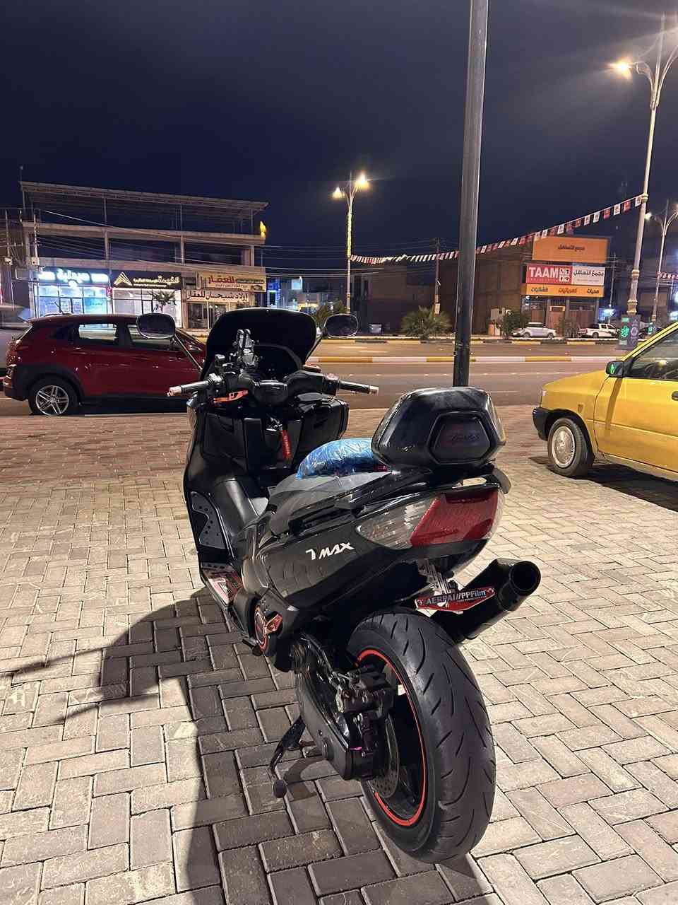 السلام عليكم تي ماكس 2011 دراجة يابانيه اصل كفاله عامه ABS صالنصه يوشماره اصليه وتجوة 530 اصليه دراجه شلعه ومعدل خير من الله عليها ادامه كلج دهن ومي راديتر ودهن جديد 
مكاني كربلاء
***********
