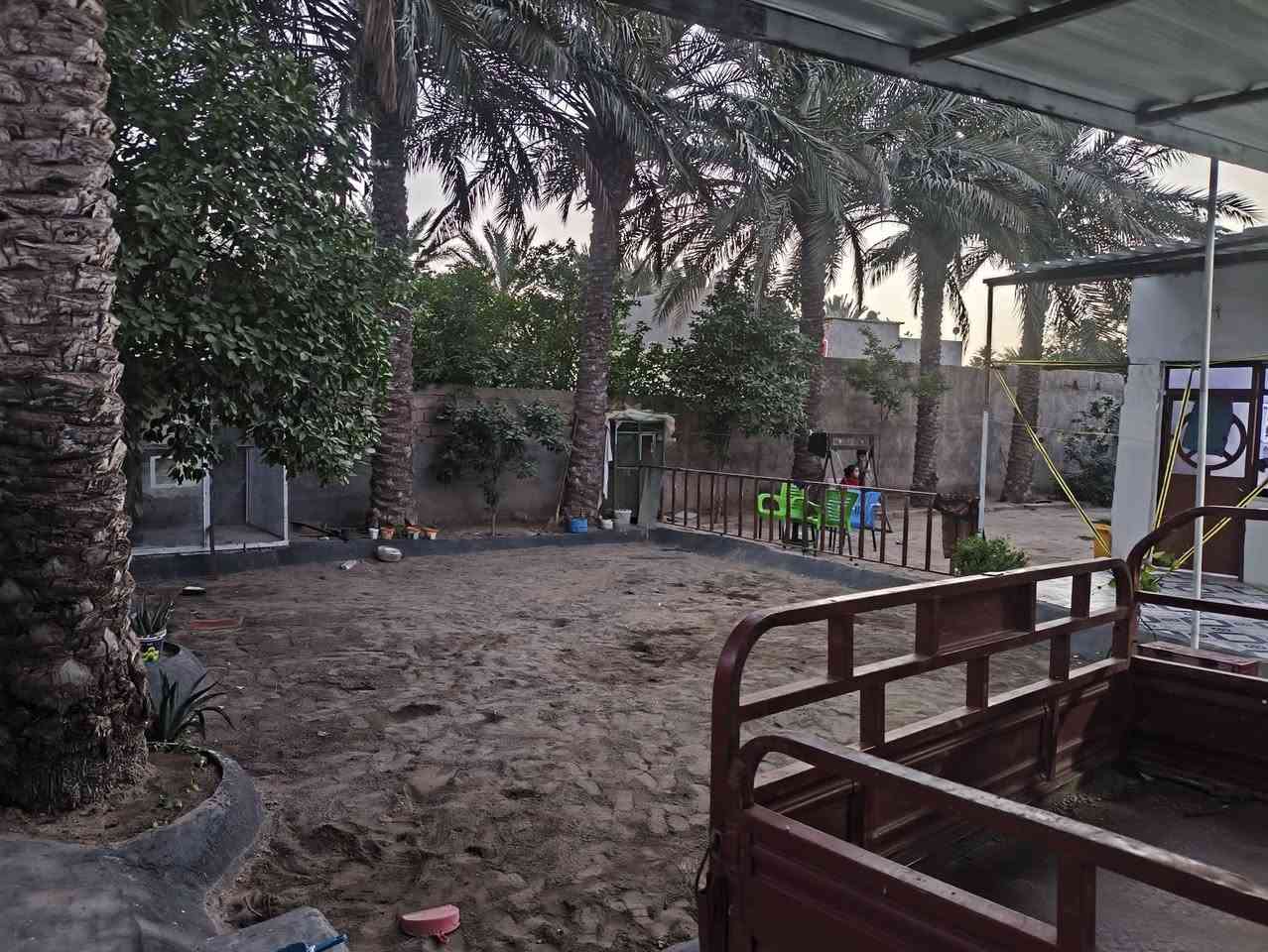 السلام عليكم
بيت معروض للبيع في ابو غرق تحديداً في منطقة المسافر يحتوي على غرفتين نوم واستقبال وكلدور 2 لمعرفة تفاصيل اكثر يرجى الاتصال على الرقم أدناه *********** - ***********
