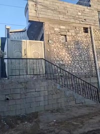 هيت بصعدة • ١٨٥م • بيت طابقين