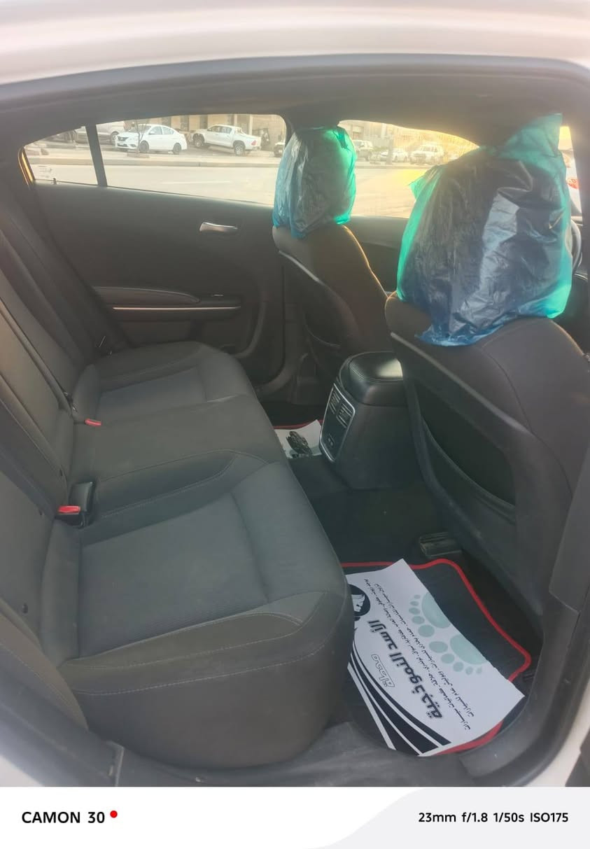 جارجر 19بيه صبغ حزام وتعمير بتكمه اليسار  سياره بل بصره رقم شمالي اربيل. ***********  مكلف بنشر ي تفاصيل ماعندي.
