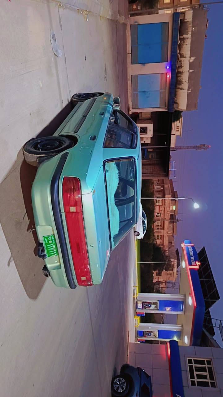 مازدا323موديل 1992 ارم بلاستيك سه نه وي كه سك تحويل و وه كاله  مه كينه به خ. ته يريده سوكان باوه ر بي ده حم و ليدرانه به س به خ عامه بو جواني اكه ر مشته ري تيل بكه ***********
