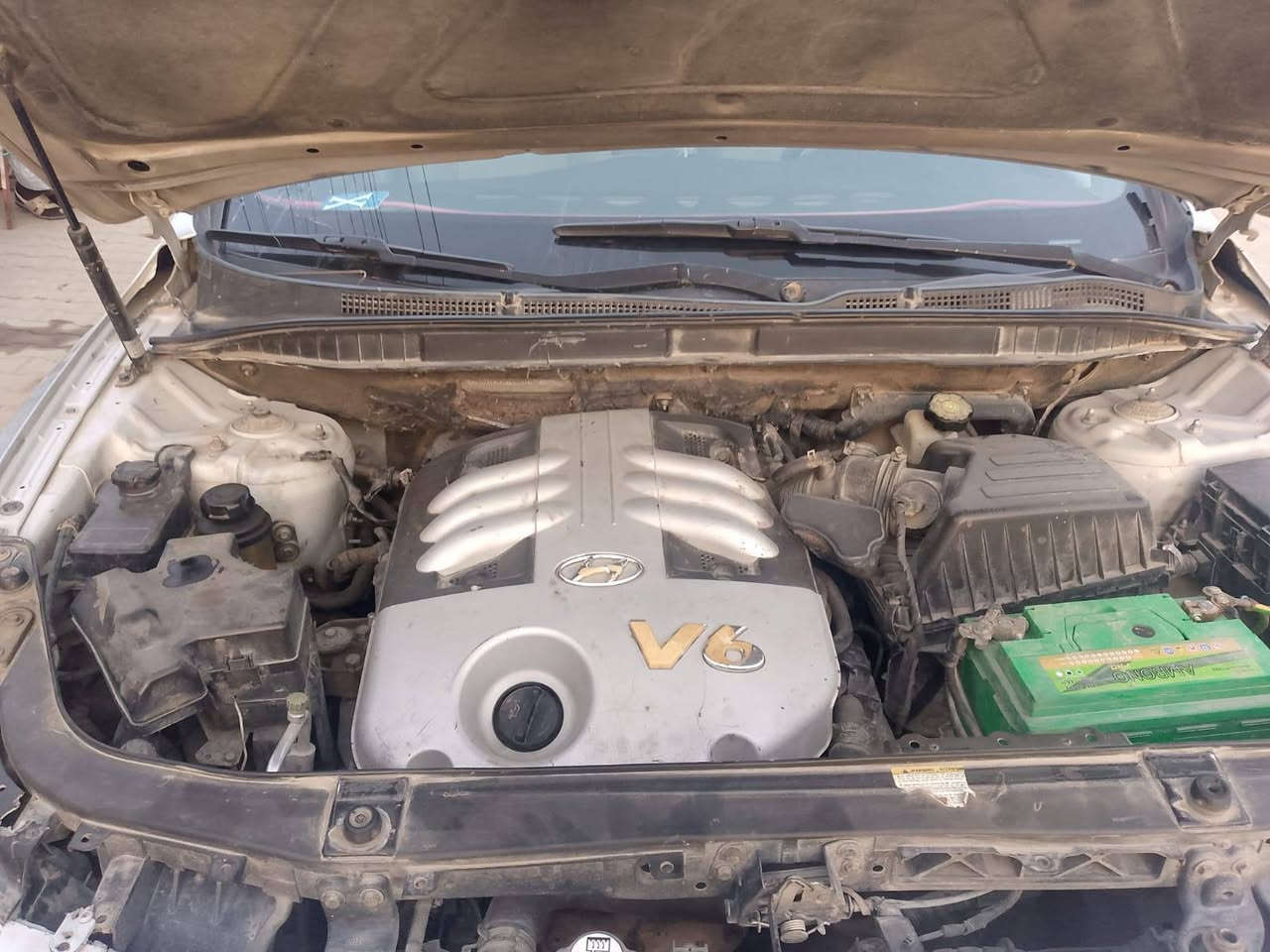 السلام عليكم هونداي فيلكروز موديل 2007 وارد امريكي كير ومحرك جدد رقم بغداد بسمي شرط التحويل السياره بيه قطع صبغ ابيع صبغ عام مكفول من الكلبه والتجوه والحادث القوي السياره يحتاجله ترتيبات بسيطه السعر 87 وبيه مجال  الاستفسار عل الرقم *********** مكان السياره النجف
