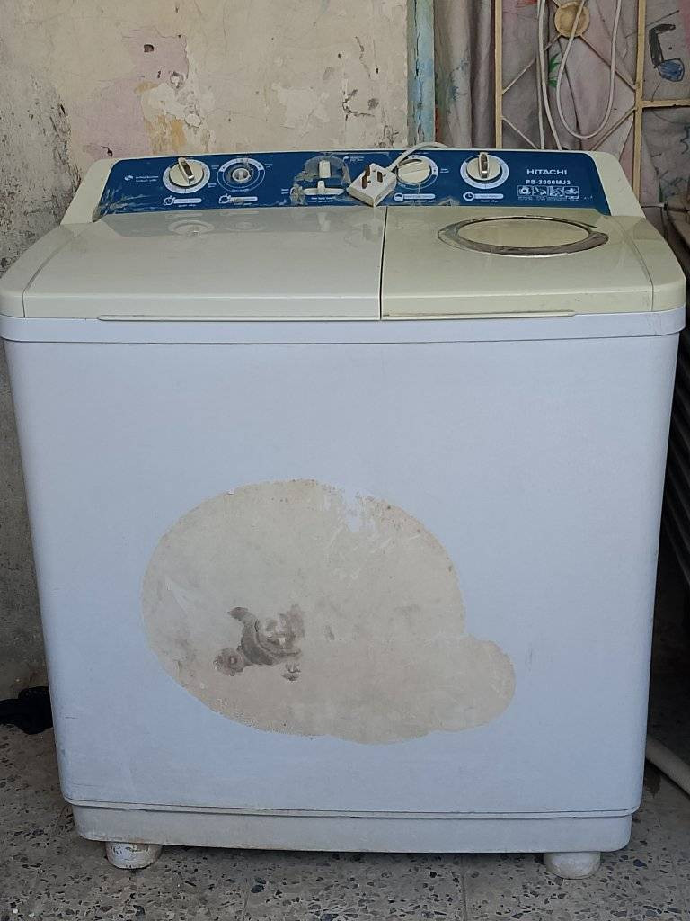 غساله هيتاشي الاصليه 
شغاله نقص فقط المجفف
يشكل سعر 120وبيه مجال


**إذا كنت صاحب هذا الإعلان وتريد حذفه لأي سبب، رجاءا أرسل رسالة إلى الدعم الفني**