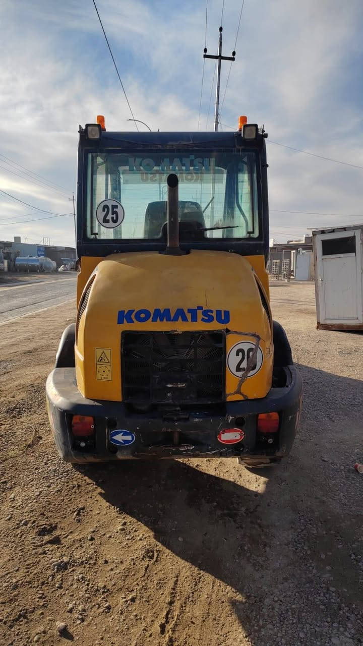 شفل كوماتسو للبيع رقم اربيل تحويل ثاني يوم بسعر مناسب هاتف *********** او ***********
