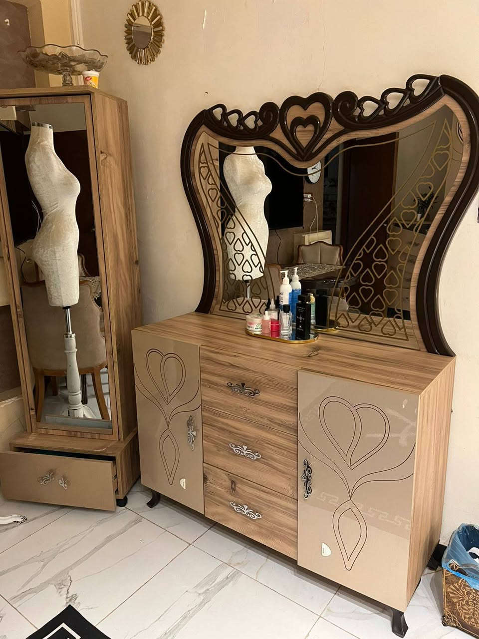 غرفه نوم للبيع تتكون من ٦ قطع نضيفهه يرادلهه فقط تعديلات سعرهه ٥٥٠ الف ماخذتهه ن٣ ملايين


**إذا كنت صاحب هذا الإعلان وتريد حذفه لأي سبب، رجاءا أرسل رسالة إلى الدعم الفني**