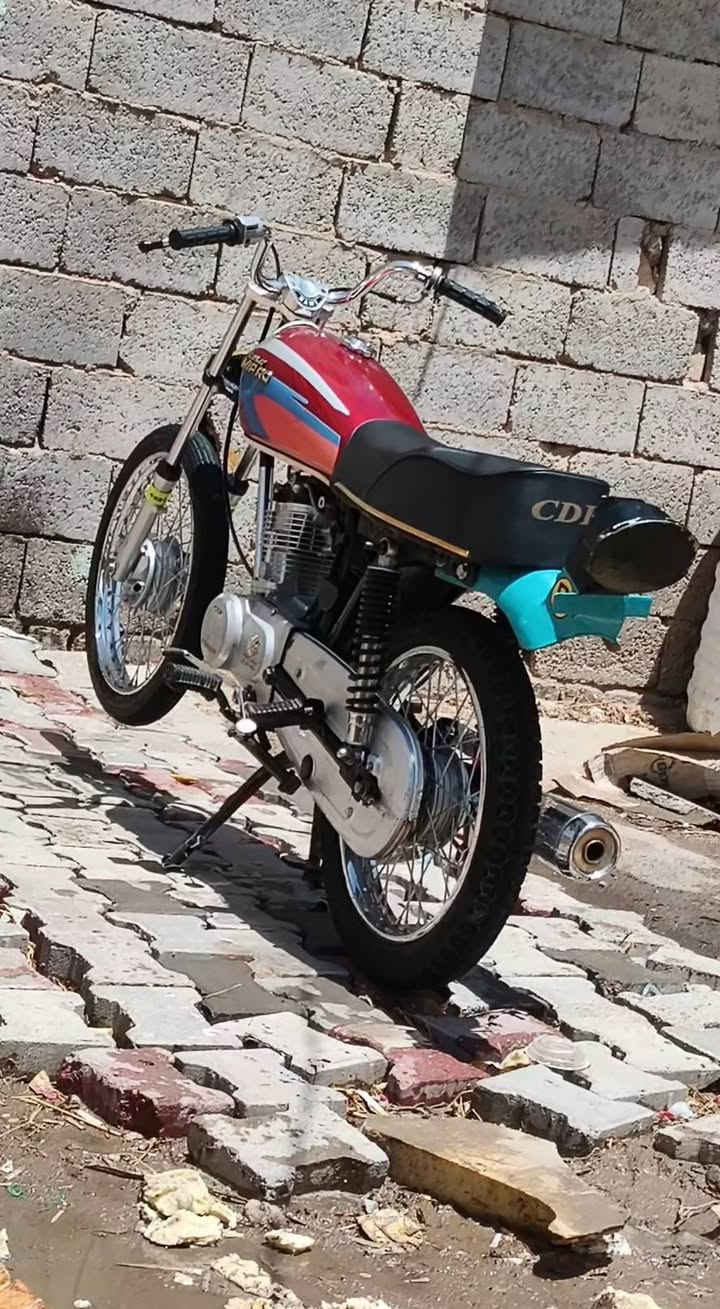 دراجه للبيع 650 وباي مجال نجف شارع مطار***********7
