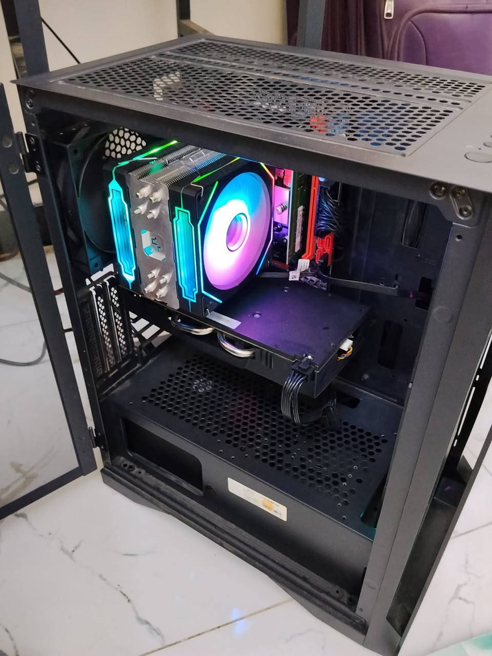 حاسبة للبيع وكراتين القطع كلها موجودة
Motherboard: MACHINIST E5-RS9
Cpu: xeon e5 2680 v3 14 core 28 thread
Gpu: rx580 8gb soyo
 Psu: mass650
Ram: 16gb ddr4
Storage: ssd 512
Cpu cooler: deep cool
 
السعر 400 
متوفر توصيل جميع المحافظات
رقمي ***********
