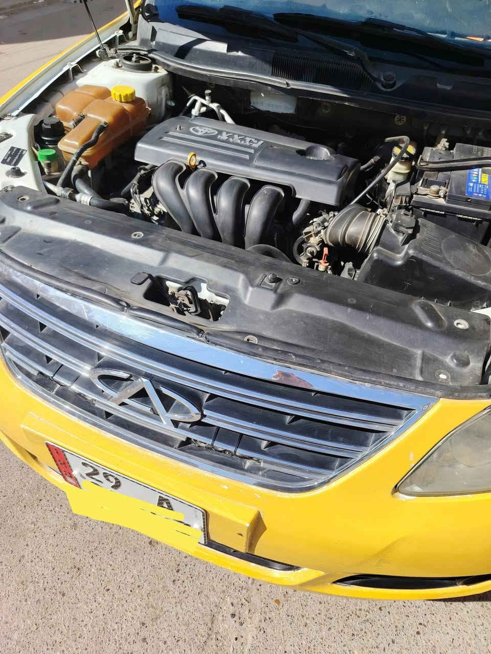 شيري استرا نيو موديل ١٤ بأسمي بلادية محرك وكير بيكاتشو ١٨٠٠ جاهزة تبريد تدفئة شغاله تحكم استيرن فتحة بالسقف سنتر لوك كهربائيات كلها شغالة عنوان الشعب  ت*********** السعر ٤٩$
