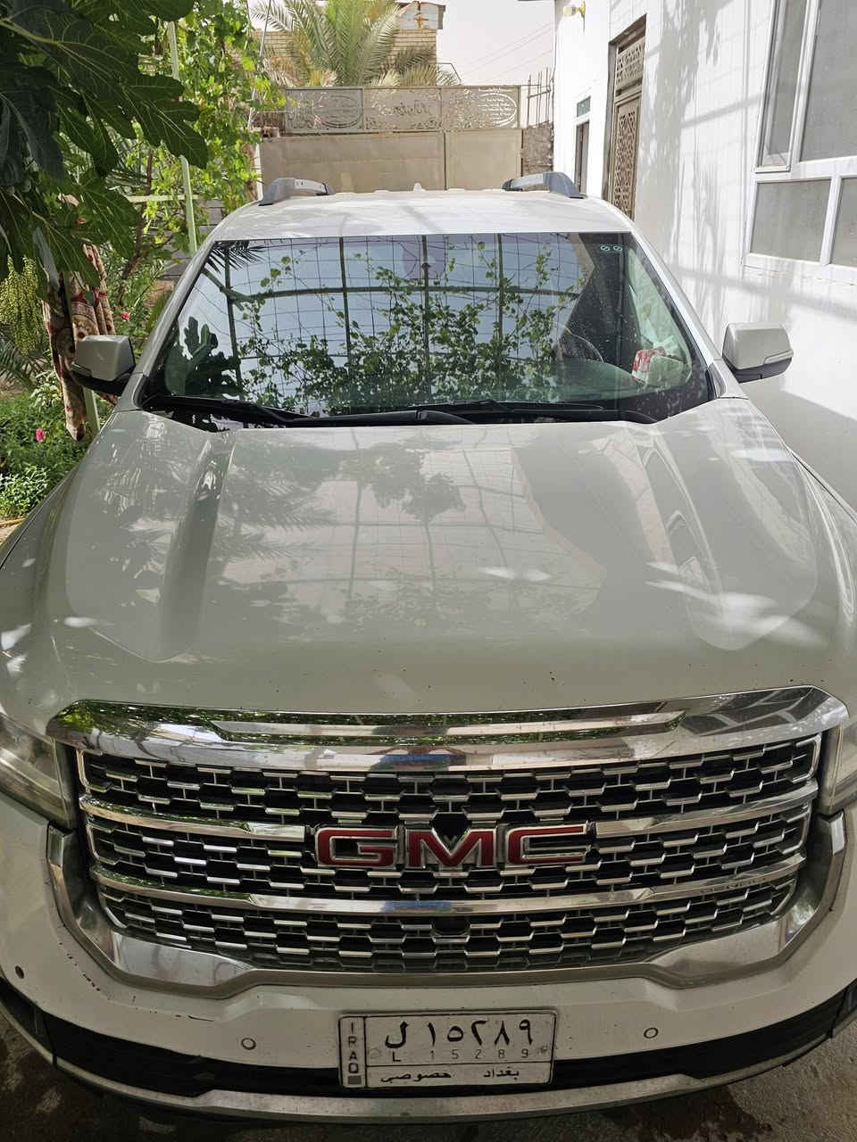 سيارة GMC 
موديل 2023 
فول مواصفات عده الفتحه 
ضربة في جاملق و البنيد 
الاستفسار اكثر هذا رقمي 
***********
