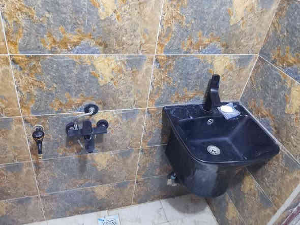 دار للرهن م100
حي النداء شارع 60 شارع الكيات
.... طابق ونص....
يحتوي على غرفه وصاله ومطبخ وصحيات داخليه وخارجيه وستقبال
وفوك غرفه وصاله وصحيات
رهن 35  ***********
*********** مكتب /ض
امانه كوله من طرف ريحانه  المصطفى
