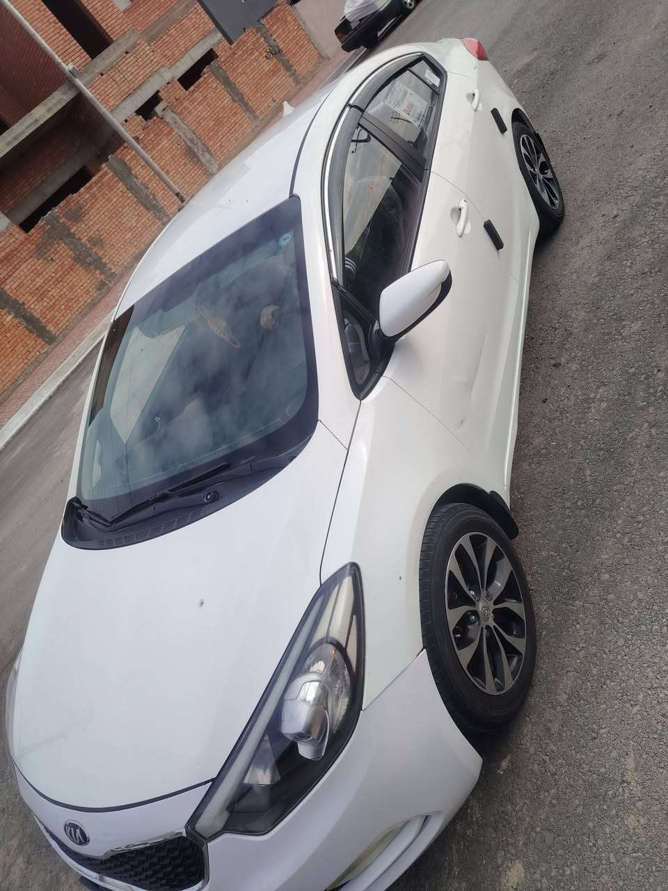 السلام عليكم
سيراتو 2014
محرك كير خير من الله
تبريد تدفئه
تحكمات 
حساسات خلفيه 
تخم تاير جديد 
ويل كب 
رقم سليمانيه جديد 
بسمي 
سنويه ل2030 
هزه ساقطه 
السونار موجود 
السعر 107 
الاتصال ع رقم 
***********
