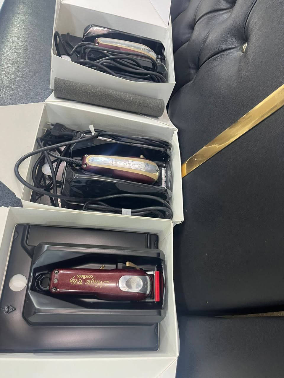 سلام عليكم مكاين WAHL ثنين كهربأيات وحده شحن
1-شحن مستعمله
2-لكهربأيات استخدام قليل جداً
تلاثتهن سعرهن 300قفلل
مكاني بصره
***********
