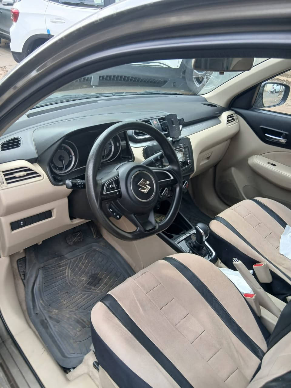 سازوكي 2024 خليجي زيرو
ماشية 17k 
كفالة عامة 
محرك 4 سلندر 
مواصفات معروفة 
االسعر (108)$
الهاتف /*********** 
مكان السيارة السيدية
