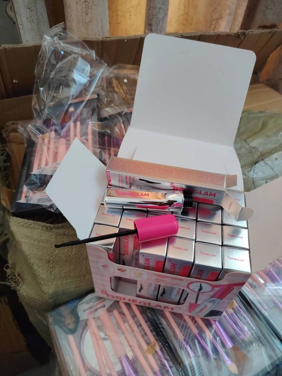 ب١٩ الف فقط مجموعة الجمال المتكاملة وصلت! 🌸
كل ما تحتاجينه لإطلالة أنيقة في مجموعة واحدة 💄✨
✅ باليت ظلال بألوان جذابة
✅ ماسكارا لإبراز جمال الرموش
✅ أقلام تحديد شفاه ثابتة
✅ فرش مكياج ناعمة وعملية
✅ جودة ممتازة وسعر منافس
💰 متوفر نقدًا وبالتقسيط استلمي منتجاتك بسهولة وبأقساط مريحة.
🚚 توصيل سريع إلى جميع محافظات العراق.  واتساب 
https://wa.me/+9647750393316
📲 للطلب والاستفسار: واتساب: ***********
🛒 رابط المتجر: https://app.gini.iq/deeplink/imad_al_attafi⁠
✨ الكمية محدودة، احجزي مجموعتك الآن قبل نفادها!
