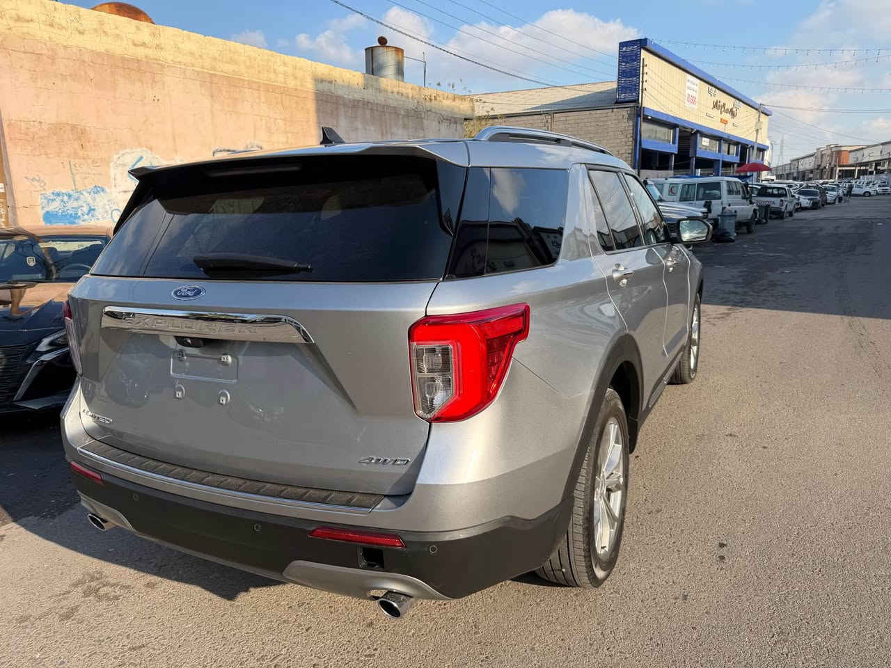 فورد اکسپۆرر مودیل ٢٠٢٣ واردا مریکی
حادثها جاملغ و باب
صورە حادث موجود
موصفات. لیمتید بدون بانورما
٥ کامیرە. ،٧ راکب . فور ویل . کشن حار .بارد
صندوق شفط
سعر ٢٤٥ ورقە
مکان اربیل
رقم 
*********** أربيل, العراق
