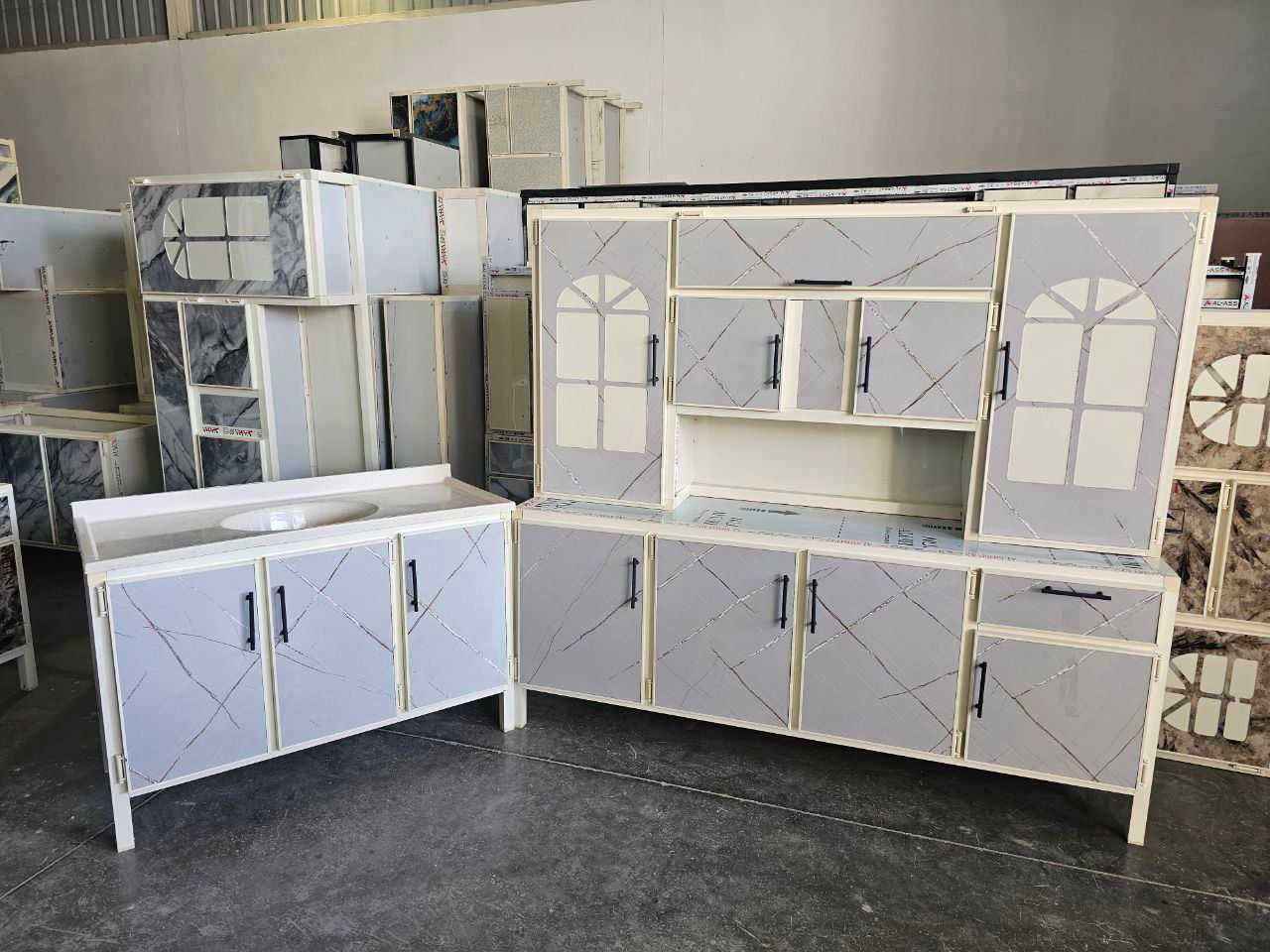 ما عليك بس  احجز والطلب يوصل لباب بيتك 🤗🌹🤗..
كاونتر ارضي وملحق مترين  مع  سنك متر و20 مرمر
💥 (المنيوم سوكي)💥

كاونتر مترين ارضي وملحق مع سنك متر و٢٠ مرمر . 

♥️♥️♥️

التوصيل🚚🚚
التوصيل 🚚🚚
بغداد داخل  مجاني

15 /اطراف  بغداد 

15//رمادي +فلوجه + كربلاء +بابل

25// مركز واسط  
50//أطراف واسط
25 /الديوانيه +النجف
35//ديالى
35/ السماوه+  الناصريه+  العماره + البصره

🔴🔴🔴🔴🔴🔴🔴🔴🔴🔴


**إذا كنت صاحب هذا الإعلان وتريد حذفه لأي سبب، رجاءا أرسل رسالة إلى الدعم الفني**