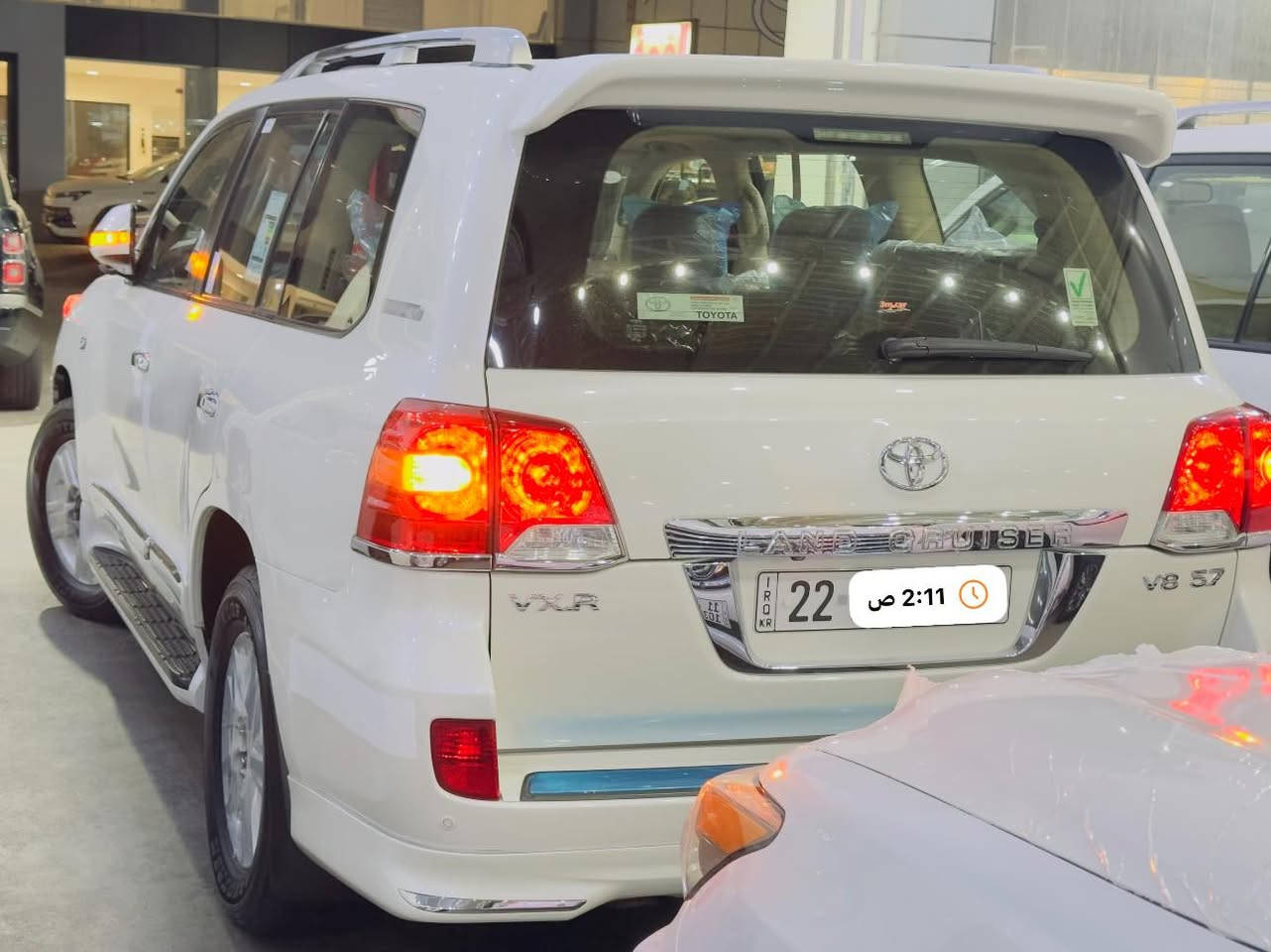 تويوتا لاند كروزر (2015)  مواصفات لیگزز
VX.R - 5.7 - ٨ سلندر
‎رادار - سندوق   - کامیرة خلفي امامي - فول فول مواصفات
كير و محريك شرط واحد برقي مامفتوح                                            
‎مكفول كفاله عامه  من الدعاميه إلي الدعاميه 
ماعدا بارد بصيط 
 حلو سياره 
‎فول فول مواصفات
‎شاشة كبير+ لمس +حاسة +رادارات
‎+كاميرات+ فتحة سقف 
‎كشن جلد كشن كاراباي +شحن موبایل  +8 اريباك+ تبريد مركزية
‎بصمة تشغيل عن بعد +سلاجة +ليد زينون +
‎تحكمات ستيرن +دبل فوليوم +فورويل +هوك+
‎تخم تاير دنلوب الاصلي 
‎محرك كير بشرط مامفتوح 
‎سيارة حيل نظيفة كلشي عل بلاد لوك
سنوية كلشي جديد مدفوع 
‎باسمي السنوية بشرط تحويل و خرامة 
‎سيارة مابيـها دينار مصرف كامل من كل نواحي
رقم شيمالي نفس يوم /تحويل و وكالة حاظر  
مكان بغداد 

السعر اتصل 

                    ☎️***********
