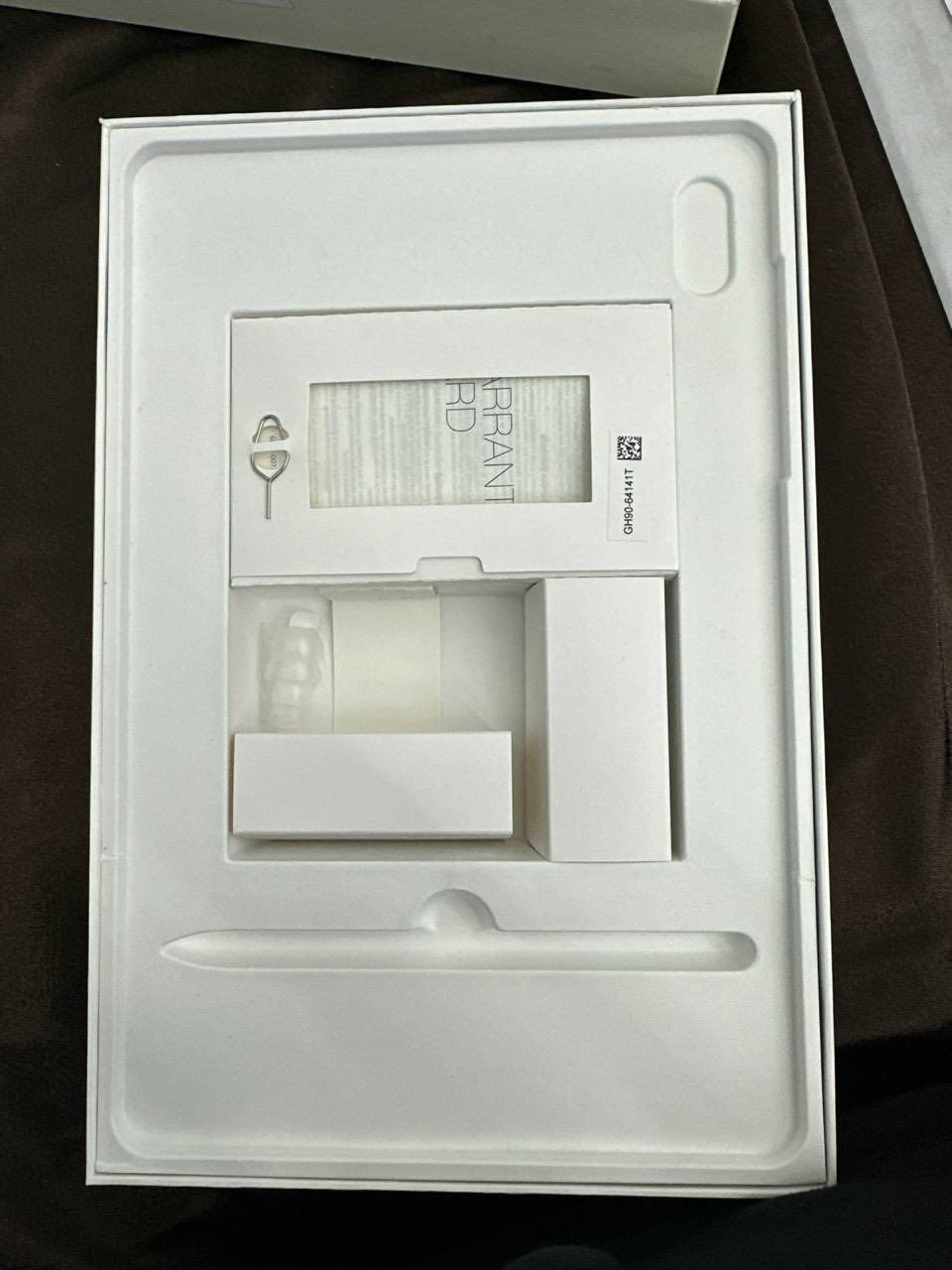 Samsung galaxy tab S7
وياه قلم 

128gb 

120 HZ

11 inch 

مابي اي عيوب 

Battery life excellent 

وياه شاحن و العلبة متل ما بالصورة 

السعر ٣٩٠ الف 

***********

متوفر توصيل لكل مكان

انطيك ضمان من اي مشاكل او عيوب
