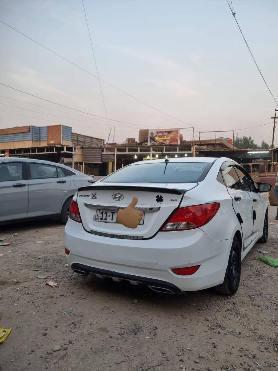 سلام عليكم
اكسنت موديل 2016
خليجي فول موصفات 1/1
ماشية 270 الف k
البابة مبدلة وصار بيها حاظث كلش خفيف ورجع طبيعب انرش شوية والتكمة مال باب مثل مموضوح بصورة هم مضروبة ورجعت بدون صبغ بارد
السيارة كلش نضيفة لتنصدم بل مشي بي من تجي وتوشفها حتعجبك
السيارة موصفاتها كلش حلوة يعني هواي من ضمناها نضام ال eco 
رايدها اب 103 وبيها مجال 
مكاني السيدية
رقم تلفون ***********
راسلني وتساب احسن لان خطي بس مشكلة
