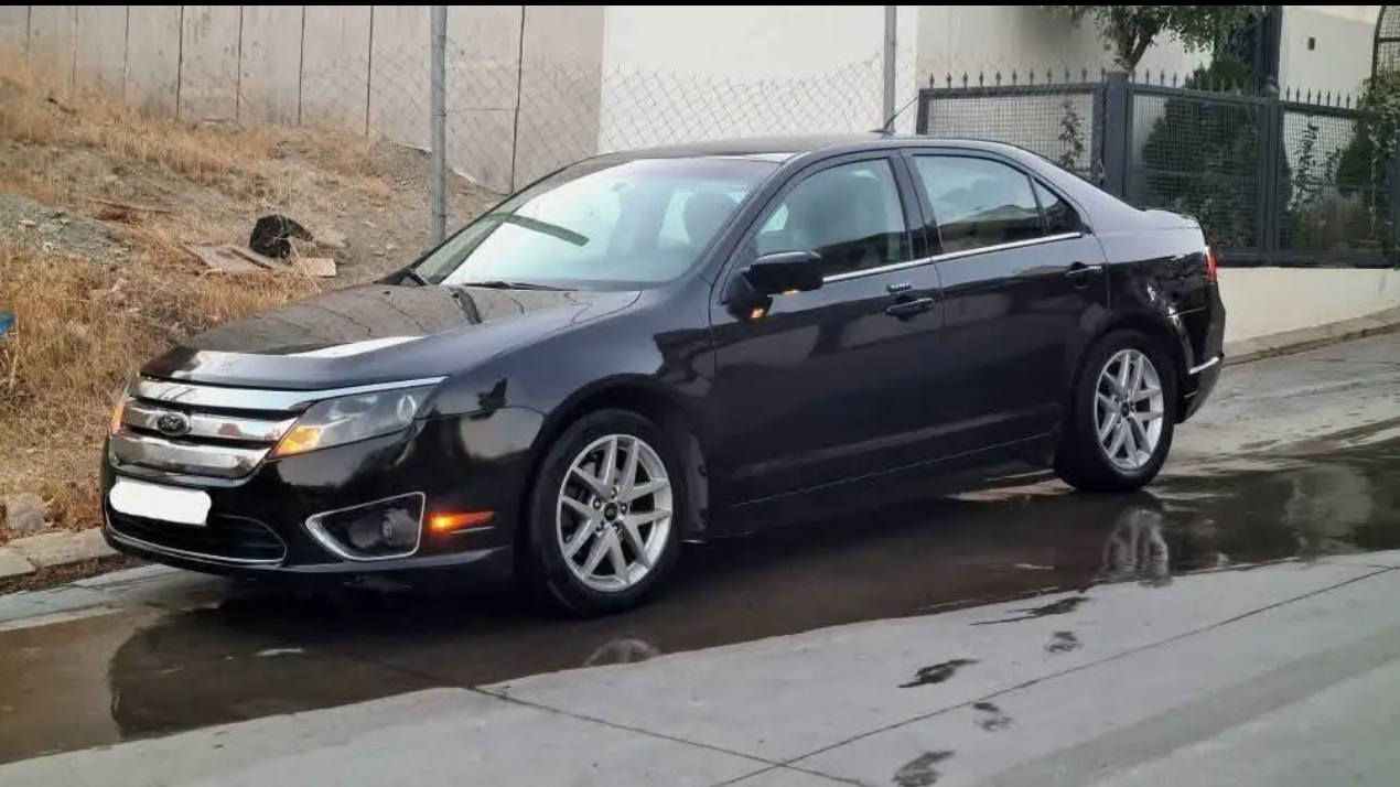 بە ناوی خوای گەورە 
***********
SELشتی لۆک و دانسقە بیانوو بڕ
فۆرد فیوژن  2012 ئەمریکی مەکینە 2.5 بێ تۆربۆی مەڕغووب 107  هەزار ڕۆشتووە
بێ بۆیاخ و بێ پارچە گۆڕاو بێ دەعم و بێ ئێرباگ 
ناو ڕەش کوشن جلد و٢ کوشن کارەبا  ویل کەپ تەحدید سورعە خەتی جادە تەلەفوون و بلوتوز  لایت ئۆتۆ و عەدەسە سوکان ڤۆلیۆم تایەی تازەیە تەقە و ڕەقەی نییە 
گێڕ و مەکینەی بوڕغووی نەکراوەتەوە
٩٩ گەڵا و معامەلە
 سلێمانی تکایە موشتەریت پەیوەندی بکە جوابی نامە نایەمەوە.. السليمانية, العراق
