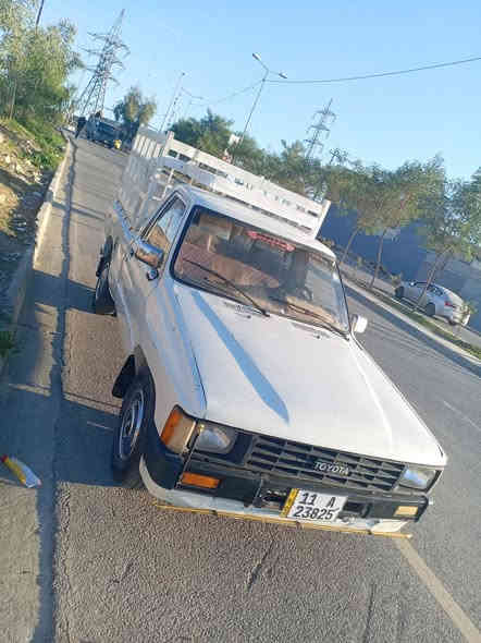 السلام عليكم بيكم تيوتا ٨٥ رقم بغداد شرط مامسجل على كاربون مصبوغ عام مكينه بدايه رخاوه كير اكسن تواير  السعر ٣٨ وبي مجال استفسار ***********
