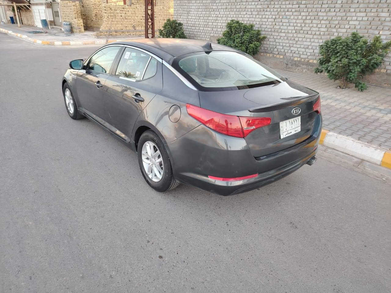 السلام عليكم كيا أوبتما خليجي موديل 13 رقم واسط مشروع وطني سنويه لغايه ال 28 باسمي كير ومكينه حداديه تخم تاير كفاله عامه شرط سياره ماشيه 165  تبريد  ثلج شاشه تاب مضخم صوت + كامره السياره بيها رشات صبغ لغود شواصي برانكيتات كفاله كهربائيات كلها شغاله  المكان واسط 
السعر  93 
***********
