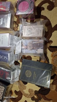 شباب هاي عطور سعر لواحد اب (8) الف  وثنين بسعر  (15) الف للتواصل واتسا...