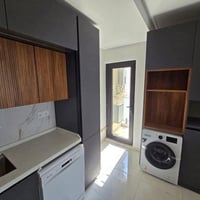 شقة للبيع مجمع الروان السكني طابق 13 اطلالة خارجية تحتوي على ٣ غرف نوم...