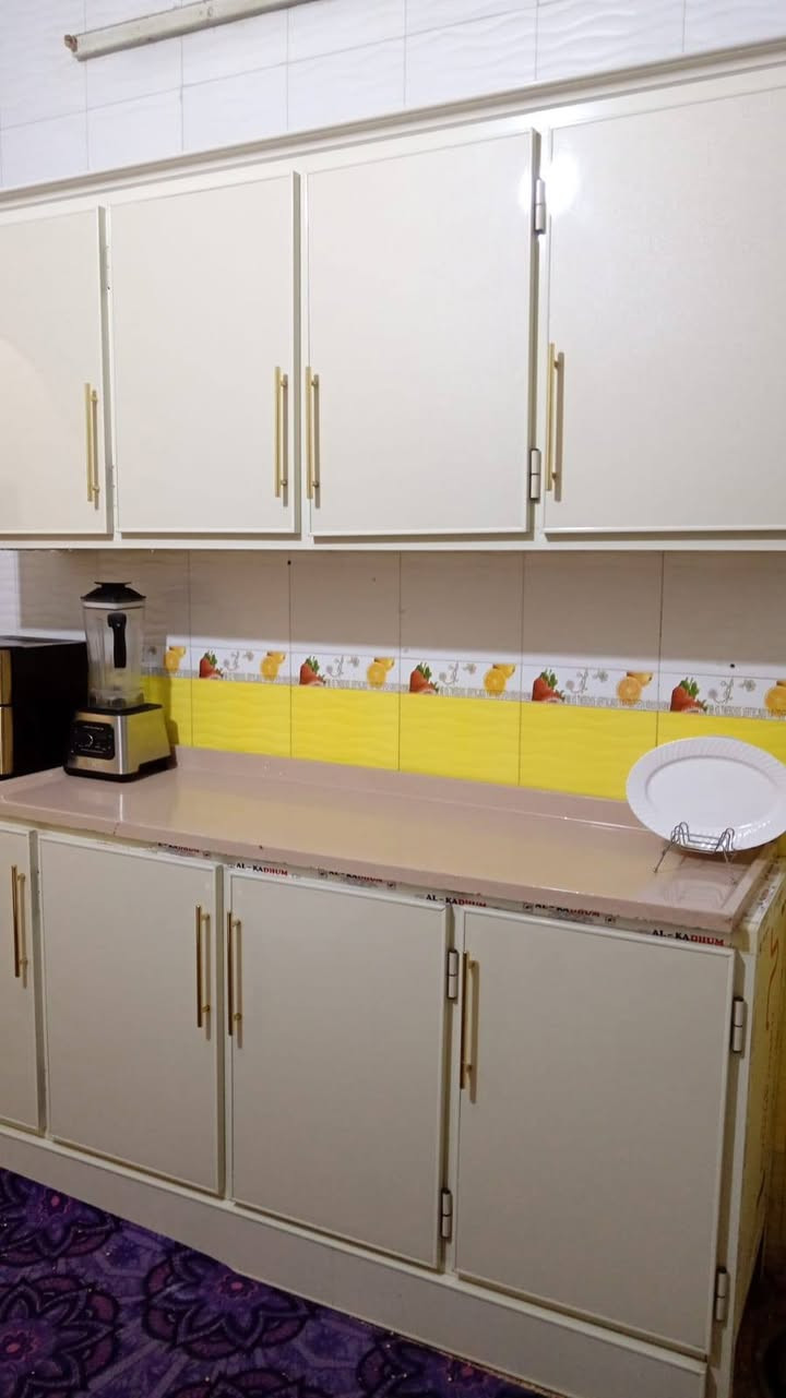 كاونتر قياس ٢ متر ارضي + ملحق
و السنك متر ونص مرمر - الناصرية الاسكان الصناعي 
***********
