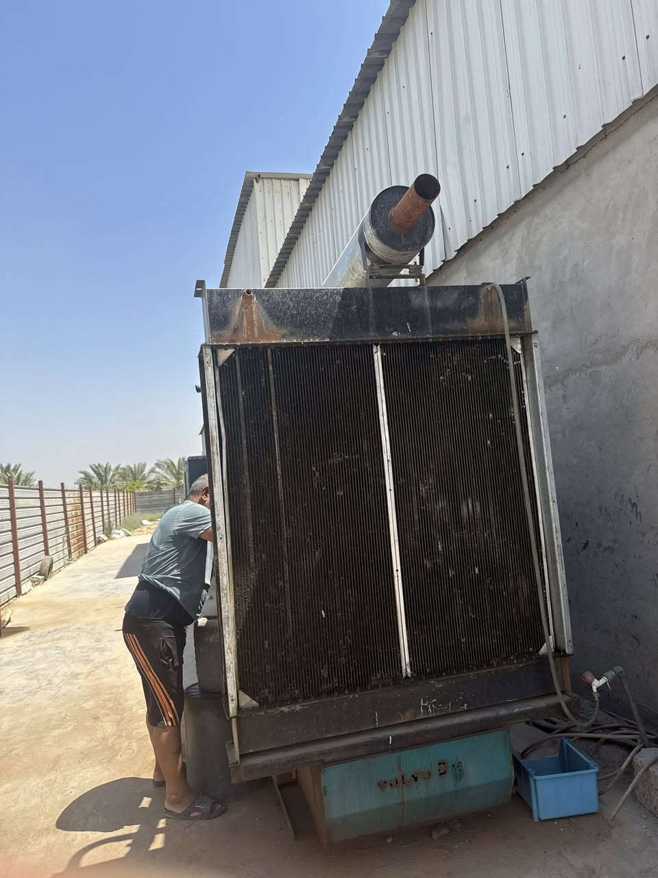 السلام عليكم 
مولدات للبيع فولفو 16 تولد 450 KV
استعمال قليل 

الصغيره راس توليد بيركنز محوره المحرك مال دبابة
للاستفسار

*********** 
***********
الموقع المدائن
