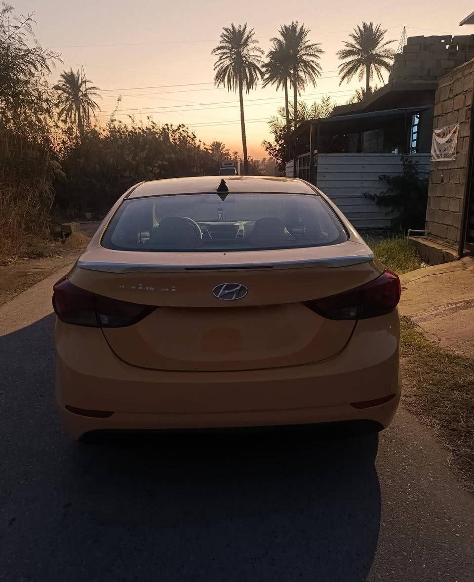 سلام عليكم للبيع قسط الانترا موديل 2014 رقم انكليزي مصفرة هيئة وغرامات سيارة جاهزة مابيها اي نقص محرك كير حدادية تبريد كاملة مقدمة 60 مكاني بغداد ***********
