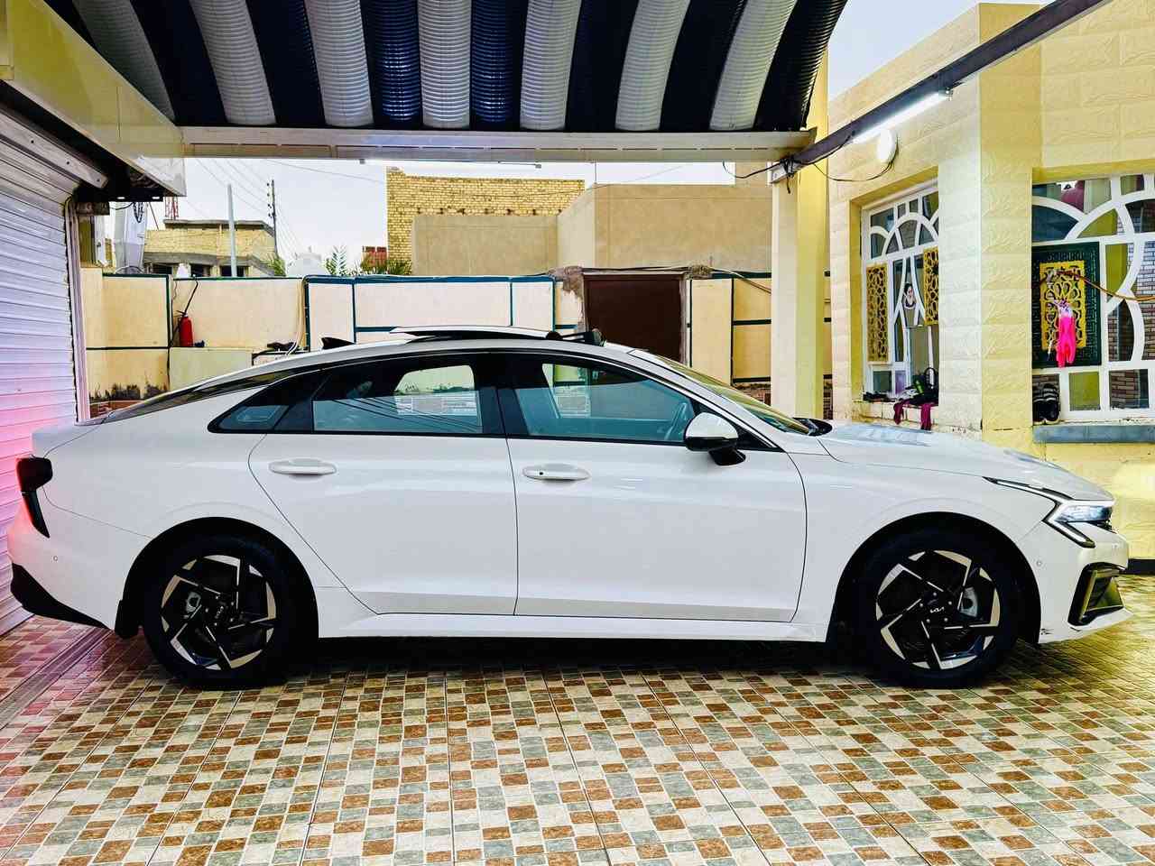 🔴كيا k5 . 2024  (vip مواصفات خاصة) 
🔴يتوفر بيع أو مراوس 

🔴قليل منها السيارة كلها بيانو بلاك 
🔴داخل جلد مشمشي 

     🔥 المواصفات 🔥
🔶️اعلى فئة بشركة  فول 1/1 
🔶️ماشيه 40  الف أم ضمان 
🔶️ضمان 5 سنوات 
🔶️خليجي كفالة عامة
🔶️محرك 2500 
🔶️مواصفات هواية
🔶️بانوراما 
🔶️4 كامرات 
🔶️بصمة عدد اثنين
🔶️كشنات تدفئة تبريد 
🔶️صندوق كهربائي 
🔶️كشنات جلد مشمشي مميز 
🔶️كشنات كهرباء 
🔶️أناره داخليه لمس
🔶️ اوتو هولد 
🔶️توقف ذاتي 
🔶️سايد بريك بصمة 
🔶️5 أوضاع القيادة 
🔶️ترحيب عن الاقتراب و إطفاء السياره
🔶️انارة داخل يدات الأبواب 
🔶️حساسات امامي خلفي
🔶️حساسات ضغط الإطارات 
🔶️شاشة تحذير عند اقتراب سيارة
🔶️تحذير تصادم عند فتح الباب
🔶️فتح الصندوق عند الاقتراب 
🔶️فتح وغلق الجام عن بعد 
🔶️مرايه وسطيه تعتيم 
🔶️مقاعد خزن كهرباء

🔶️سيارة كفالة عامة للخير سونار موجود 
🔶️السعر أتصال أو خاص 

🔴مكان السيارة الديوانية 
🔴للتواصل ***********
