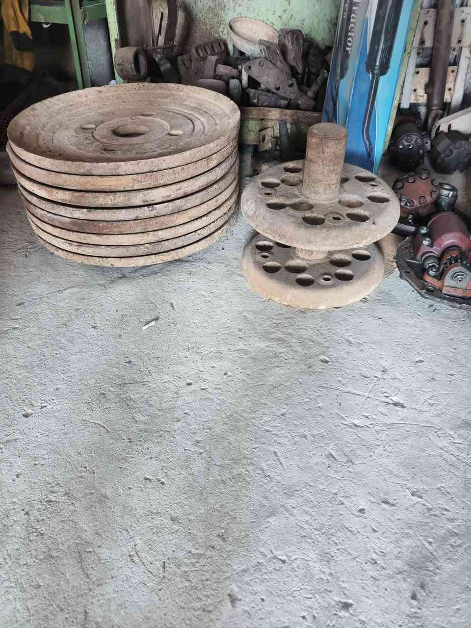 ثكالات تخم كامل للبيع   ***********
