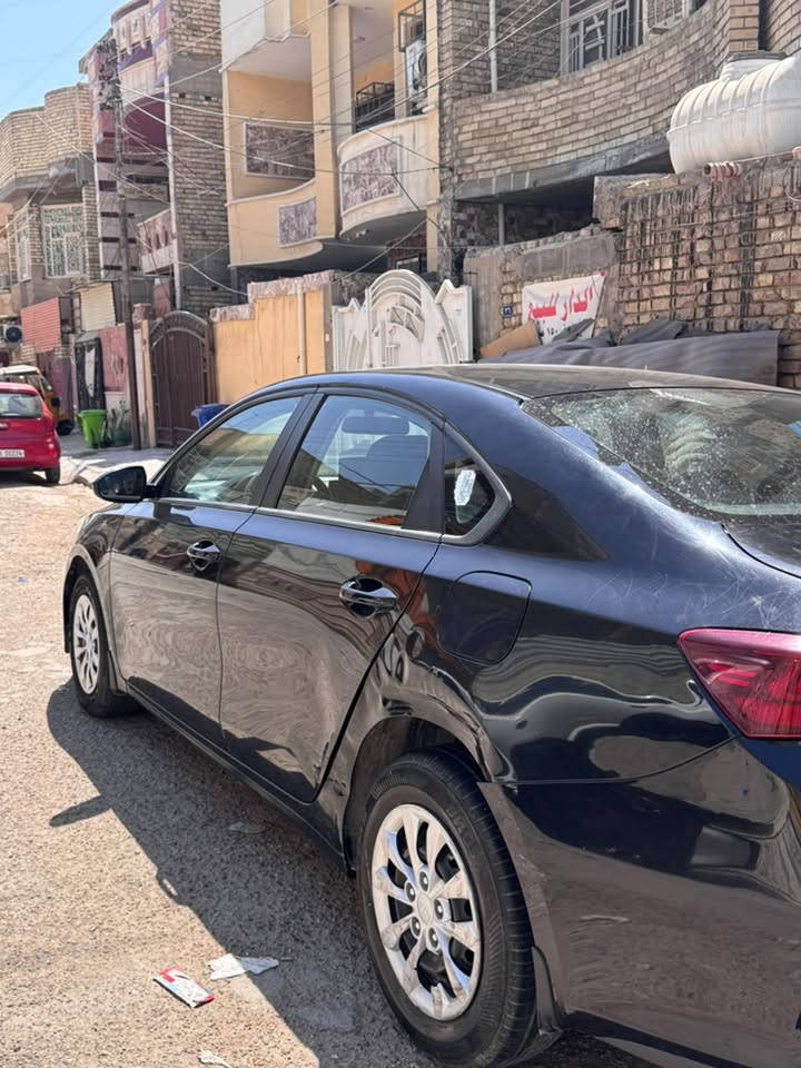 السلام عليكم
سيارة سيراتو 2020 بأسمي
محرك 1600
مكفولة من المحرك وكير وتبريد خير من اللّٰه ضربته يم قبق البانزين شبر بالباب السيارة مناقصه اي شي
السعر 140وبيه مجال
مكان السيارة بغداد الشعله
رقم الهاتف *********** واتساب
