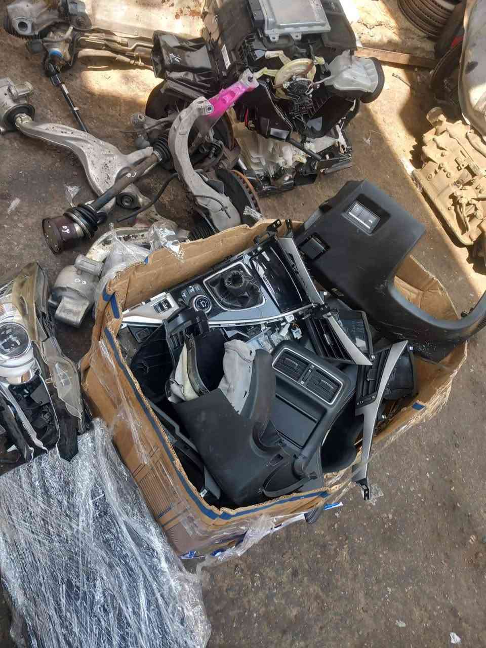 سلام عليكم حبايب كلبي 

متوفر غراض انفنتي 

موجود صيانه جميع سيارات انفنتي 

العنوان بغداد طريق معسكر الرشيد مجمع مشن مقابل الابان الاسحاقي

للستفسار ***********
