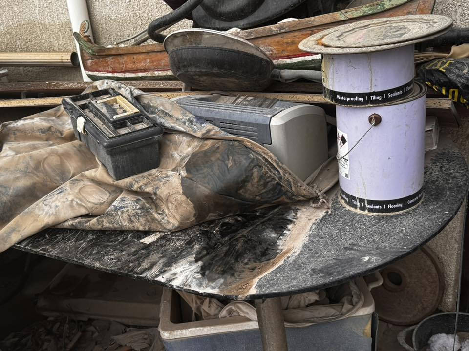 غراض للبيع العنوان العطيفية 
تخم 10 مقاعد خشب زان تركي اصلي واسفنج اصلي مينزل بس يرادله تنظيف اريدة ب٤٠٠ 
ميز طعام ب٦٠ 
كنتور صاج  تكمة مال اول ب١٠٠ 
ميز طعام ثكيل زجاج وكبير جداً ب٧٥ ينرادلة تنظيف 
للتواصل خاص او واتساب ***********
