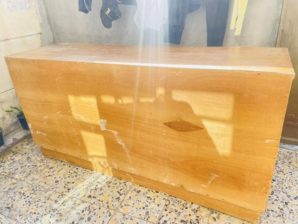 لبيع 
نضيف مابي شي بس بيبان قفاله 
السعر 50 
وبي مجال


**إذا كنت صاحب هذا الإعلان وتريد حذفه لأي سبب، رجاءا أرسل رسالة إلى الدعم الفني**