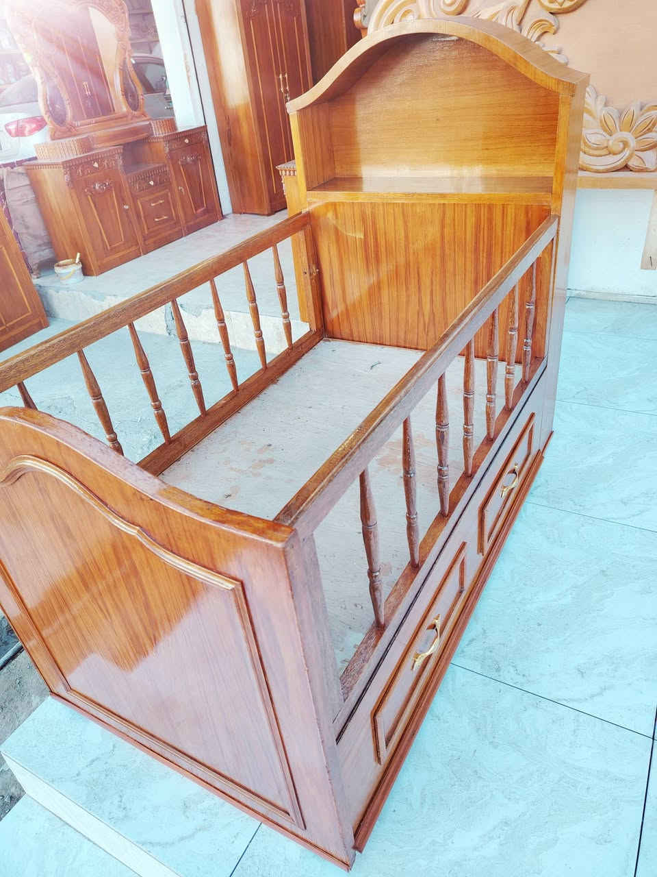 السلام عليكم✋ 
عرض خاص بس 100 الف🔒 
توفر لدينا من جديد تخت طفل شغل درجه اولى توصي نظافه 💯 💯
للاستفسار وتساب *********** مباشر ***********🌼 
ومستعدون لشراء الغرف النوم المستعمله و الكناتير 🌿
