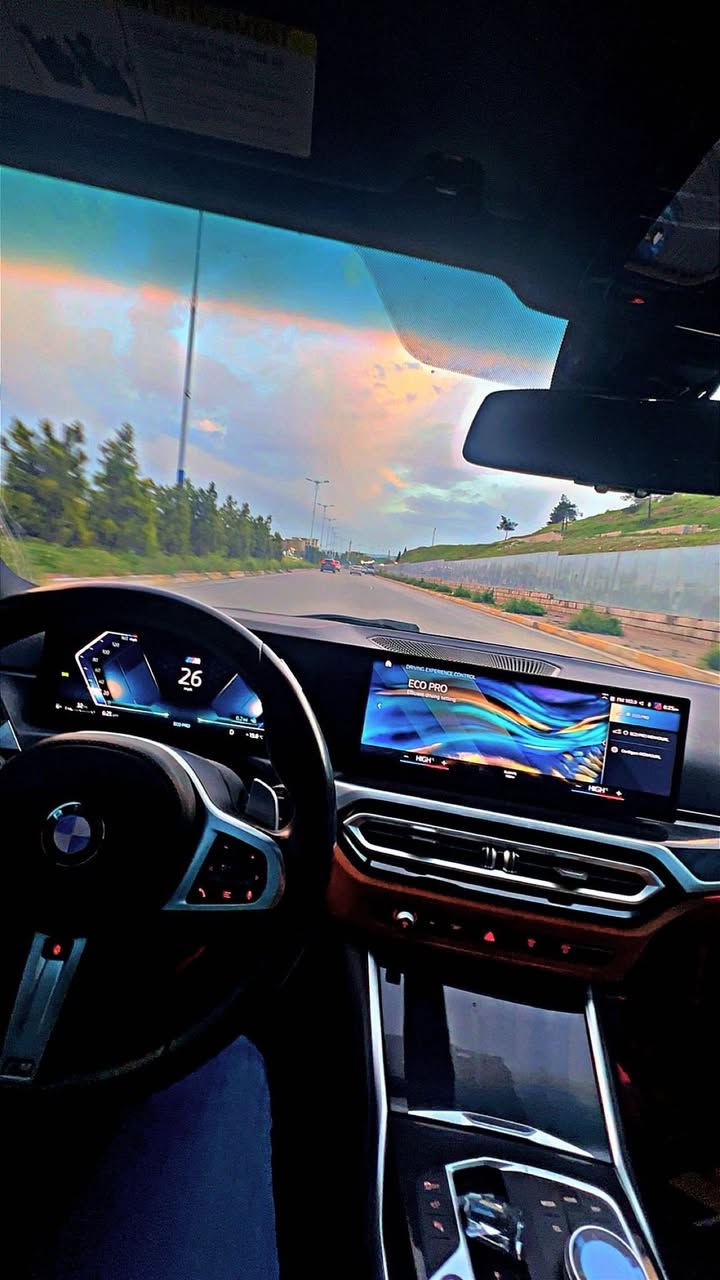 M340i 2024 28 الف ماشیە. داخل مشمشی بلادی stage 1 

M package بلادی 

*********** واتساپ موجود

