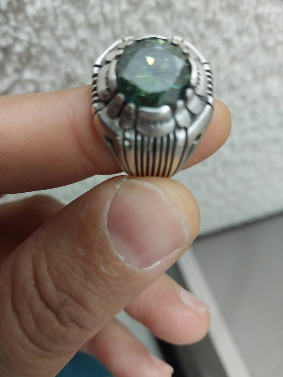 السلام عليكم موزنايت ٢٢غرام شرط يدك فول للاستفسار ***********واتساب ١
