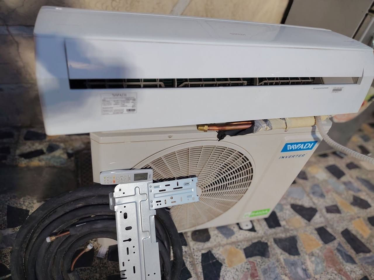 سلام عليكم  سبلت ماركه وادي2طن انفينتر مشتغل 3 أشهر برمضان أخذته بعده بل ضمان مالتة مكاني بغداد سعر 650 بي مجال هاذ رقمي ***********
