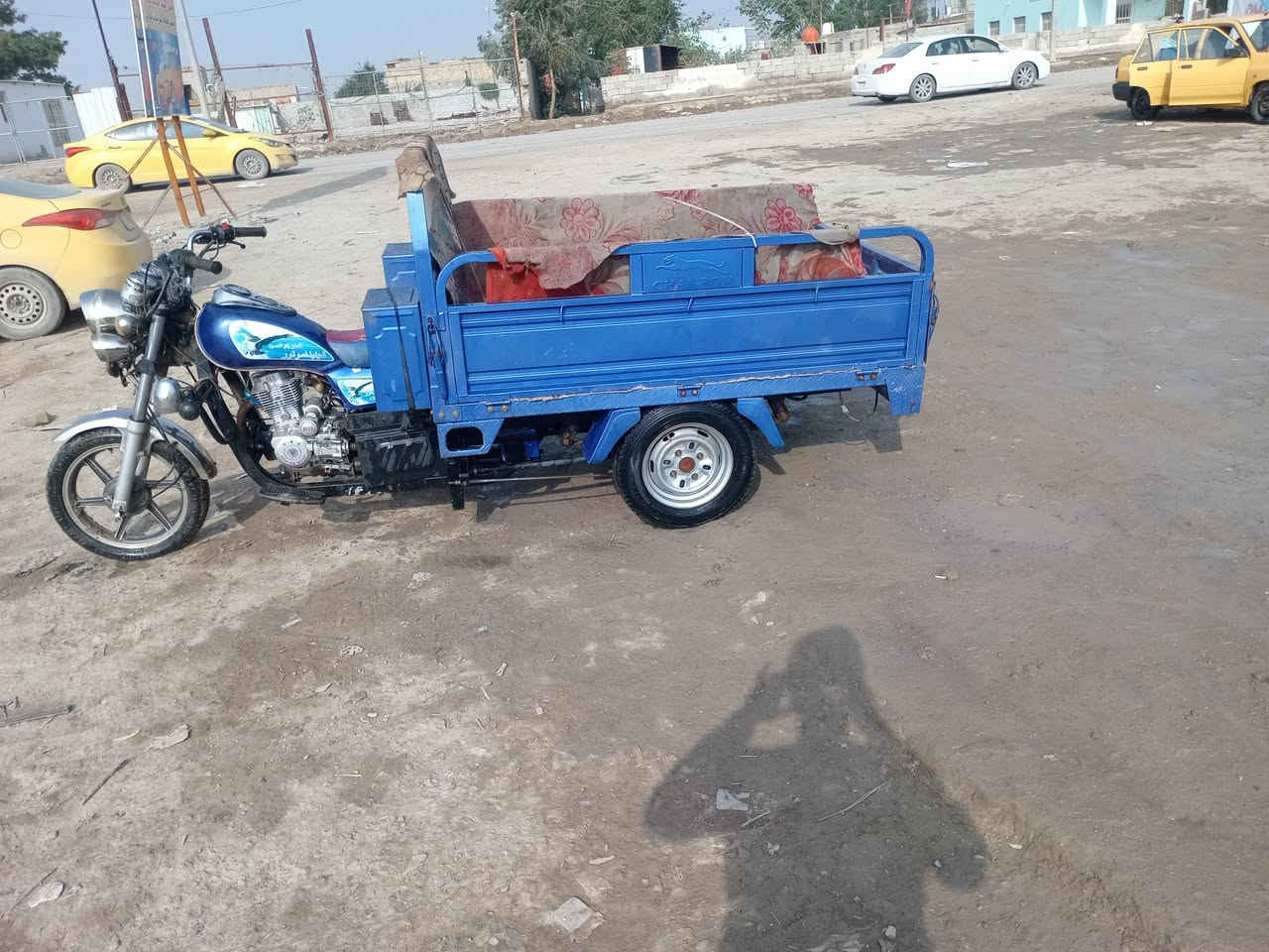 السلام عليكم ستوته صقر بتره مديل ٢٣ رقم وسنويه طالعه بل ٢٤ مكاني ال حمد سعره ثنين وميه ٢١٠٠ ***********
